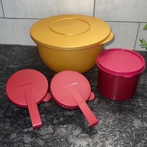 Holiday bundle. Vintage Tupperware. These are in excellent and new condi…